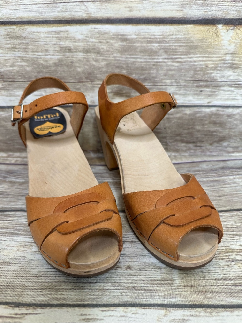 Swedish Hasbeens Carmel peep to high heel size 40